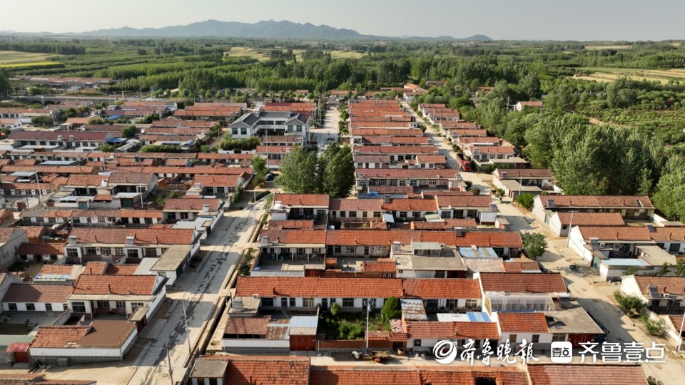 整合资金62万海青镇39天完成麻沟河村道路改造