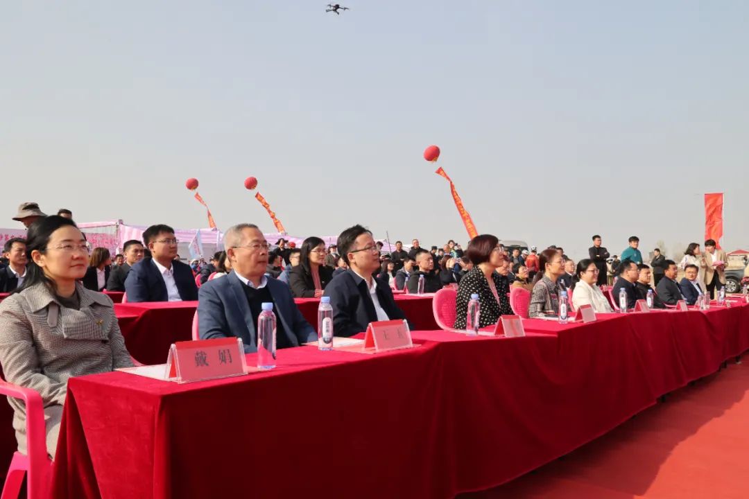 诗画岩马湖世外桃花源枣庄市第七届桃花节开幕