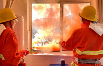 临沂第五实验小学盛能湖校区举行春季校园火灾疏散演练活动
