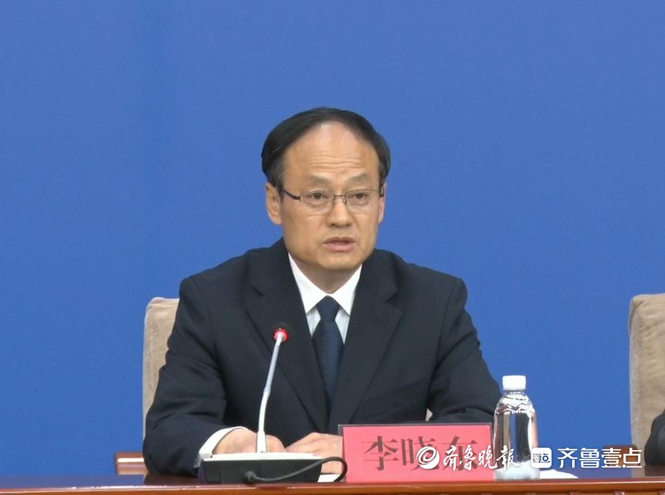 枣庄市供销社党组书记,理事会主任李晓东出席并介绍《加快供销合作社