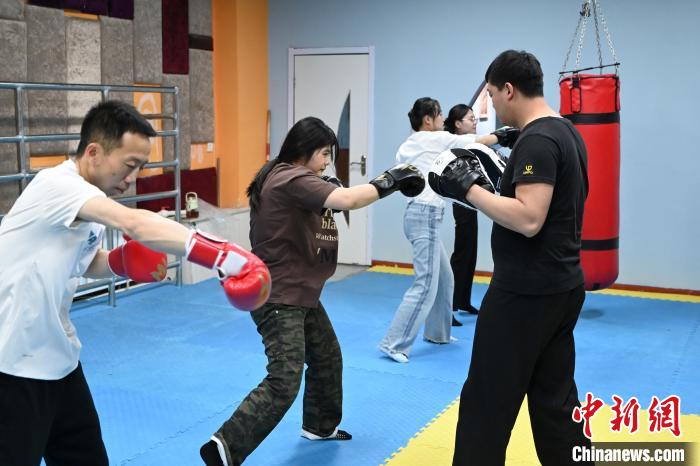 呼和浩特青年夜校热学员下班学技能