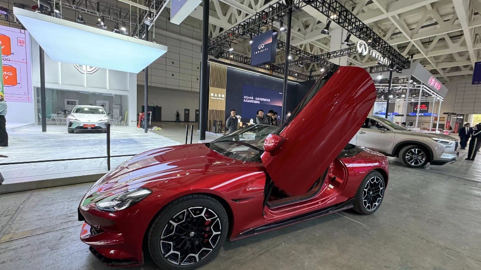 提前探馆齐鲁车展，靓车已陆续到位