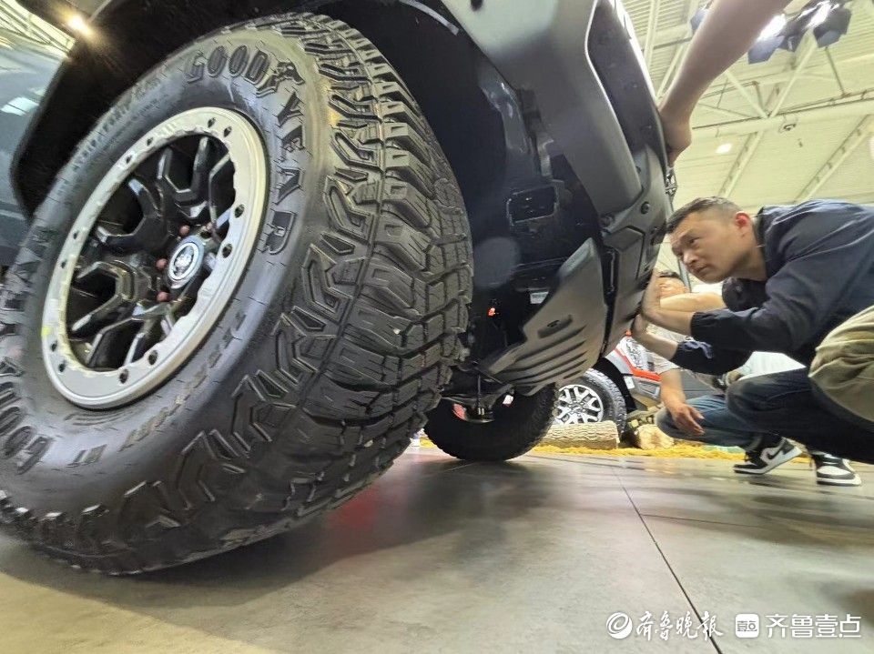 吸睛又狂野福特烈马亮相齐鲁国际车展