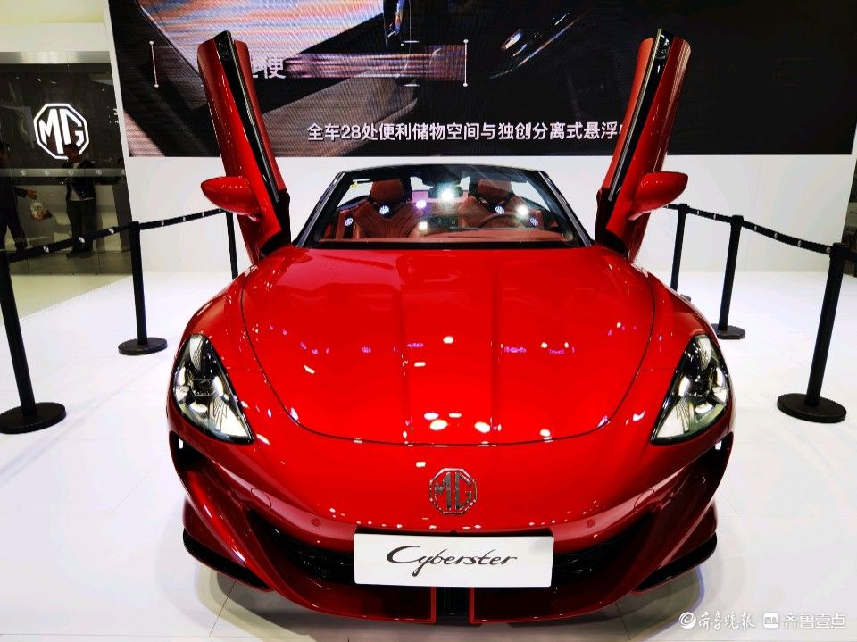 情报员拍客团|五颜六色“小可爱”登场！周末打卡齐鲁车展走起