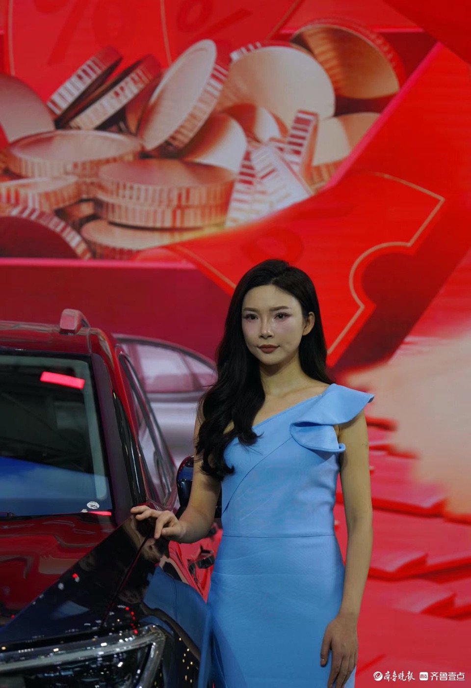 悦驾乐拍|齐鲁车展现场，中外车模齐亮相