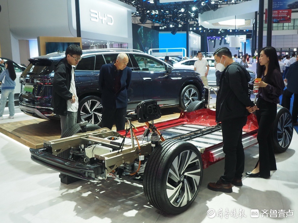 电动化势头迅猛，国际大品牌纷纷推出纯电和混动新车 