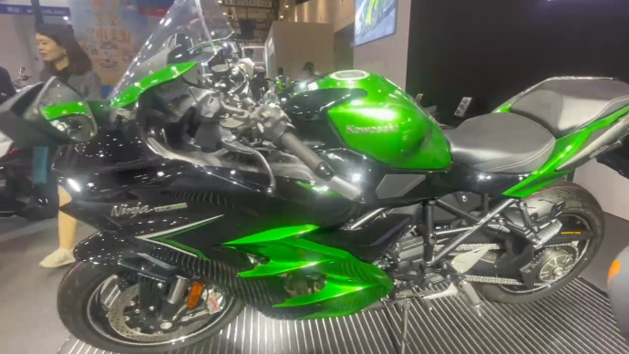 全场最贵！３２.８８万元的摩托车你不来看看吗