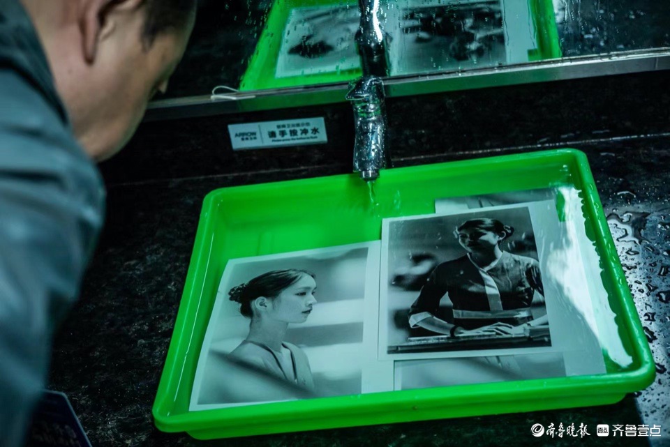 悦驾乐拍|胶片暗房无人机，车展还能这么“玩”？