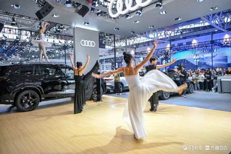 悦驾乐拍|轻歌曼舞惊艳车展
