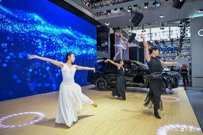 悦驾乐拍|轻歌曼舞惊艳车展