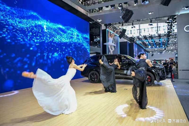 悦驾乐拍|轻歌曼舞惊艳车展