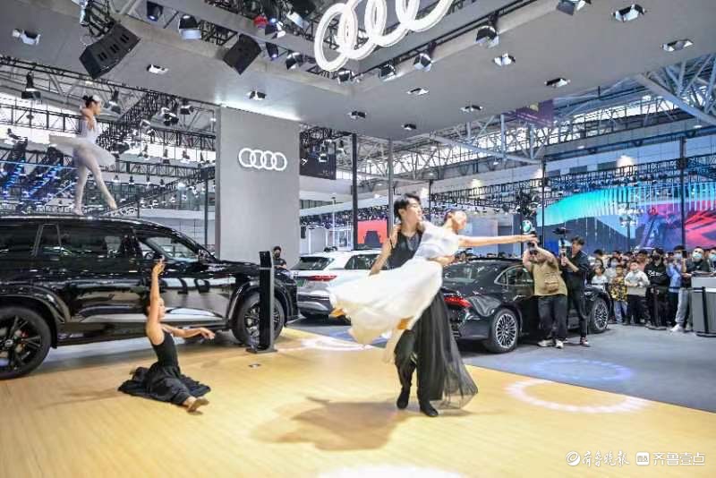 悦驾乐拍|轻歌曼舞惊艳车展