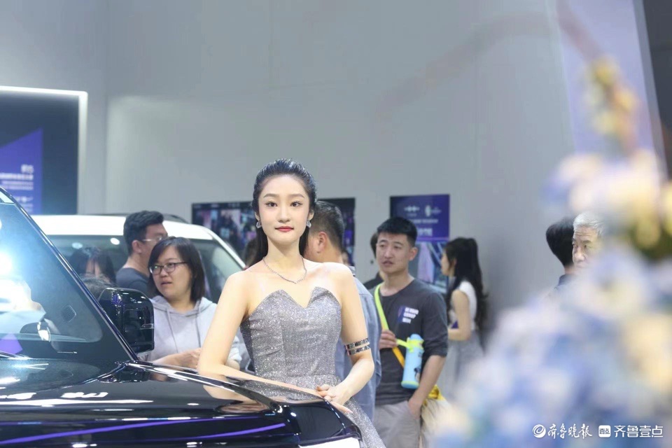 悦驾乐拍|周末的齐鲁国际车展，人潮涌动精彩纷呈