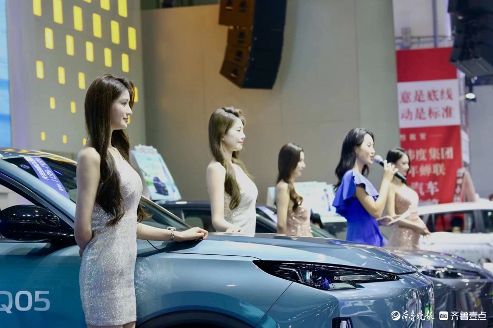 悦驾乐拍|周末的齐鲁国际车展，人潮涌动精彩纷呈