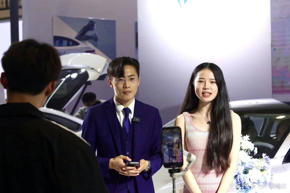 悦驾乐拍|周末的齐鲁国际车展，人潮涌动精彩纷呈