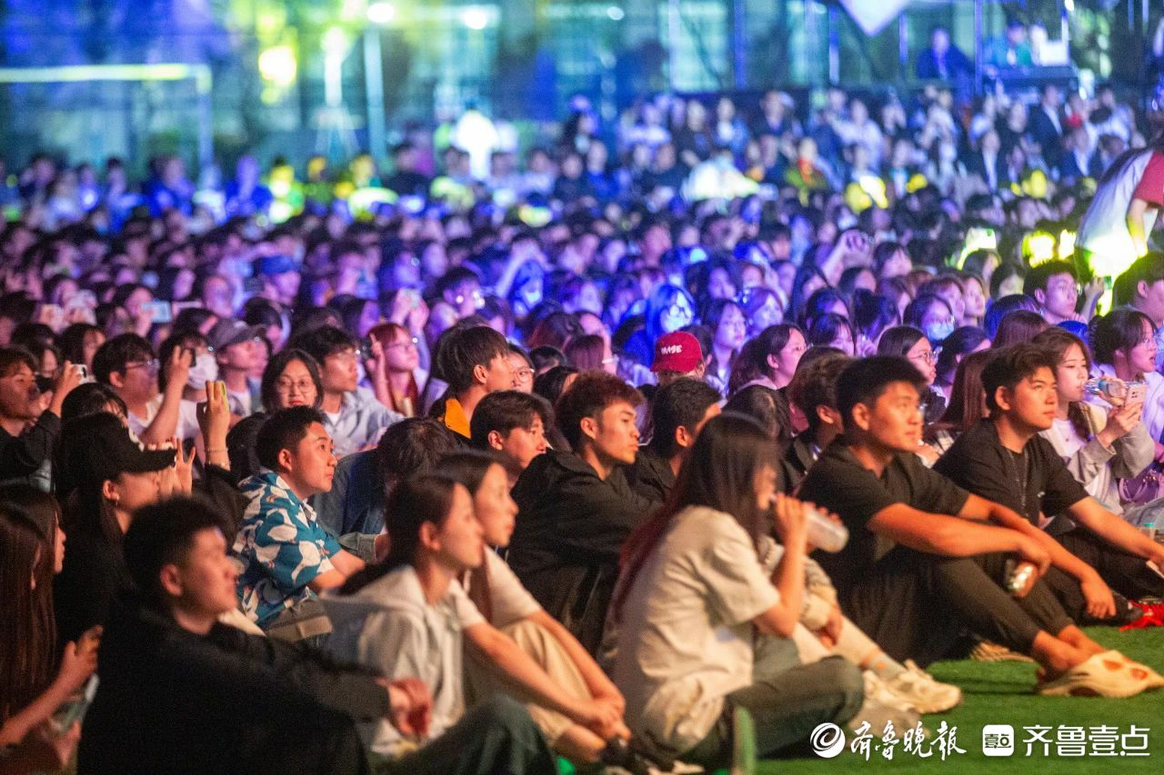 菏泽市首届大学生牡丹文化节闭幕式暨大学生音乐节成功举办
