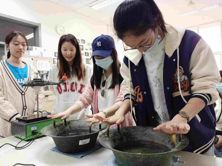 今年首期!中国石油大学(华东)校园开放日迎来千余名学生及家长