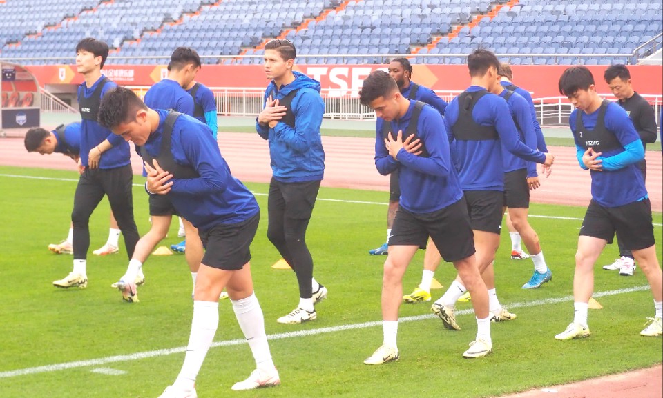 南通支云队抵达济南训练，数名外援身体强壮