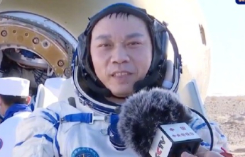 欢迎回家！神十七航天员汤洪波安全顺利出舱