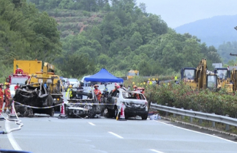 广东梅大高速茶阳路段塌方灾害已致48人死亡