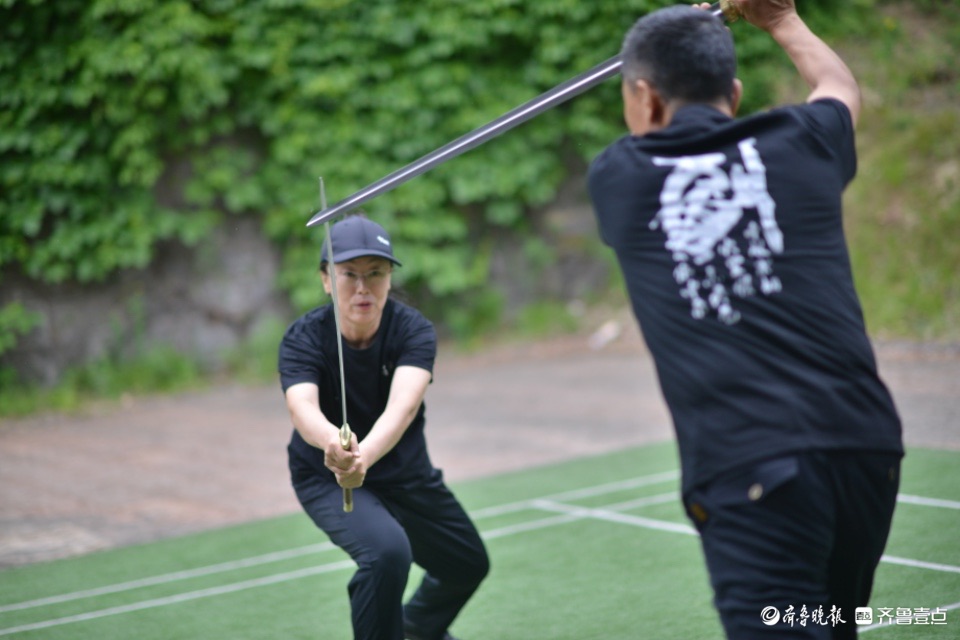 最美身影 | 五一假期泉城论剑