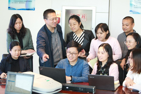 坚守创新 不负耕耘——记济南联通张龙江创新工作室