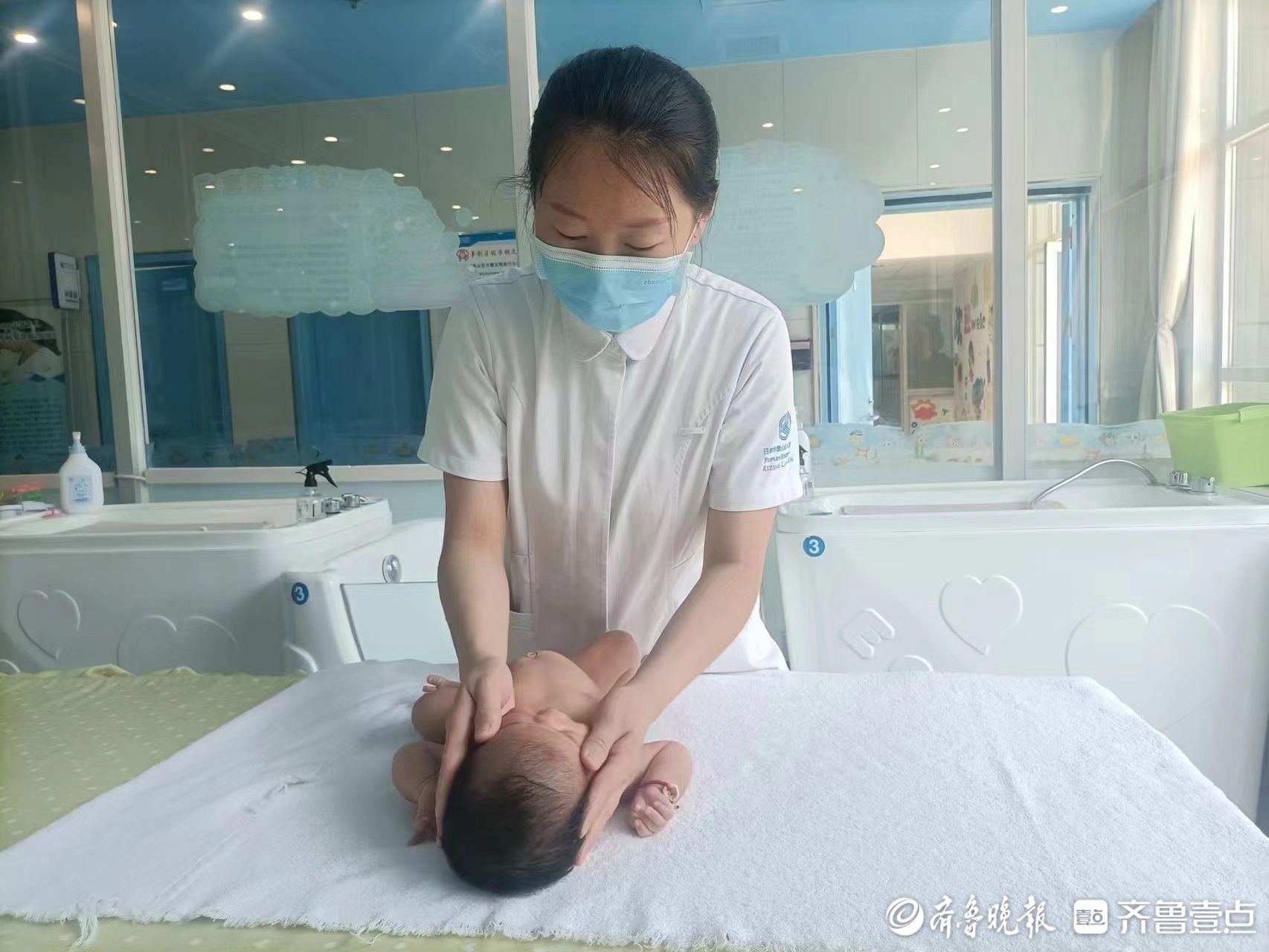 岚山区人民医院护士石晓玲：工作十余年，用爱呵护生命