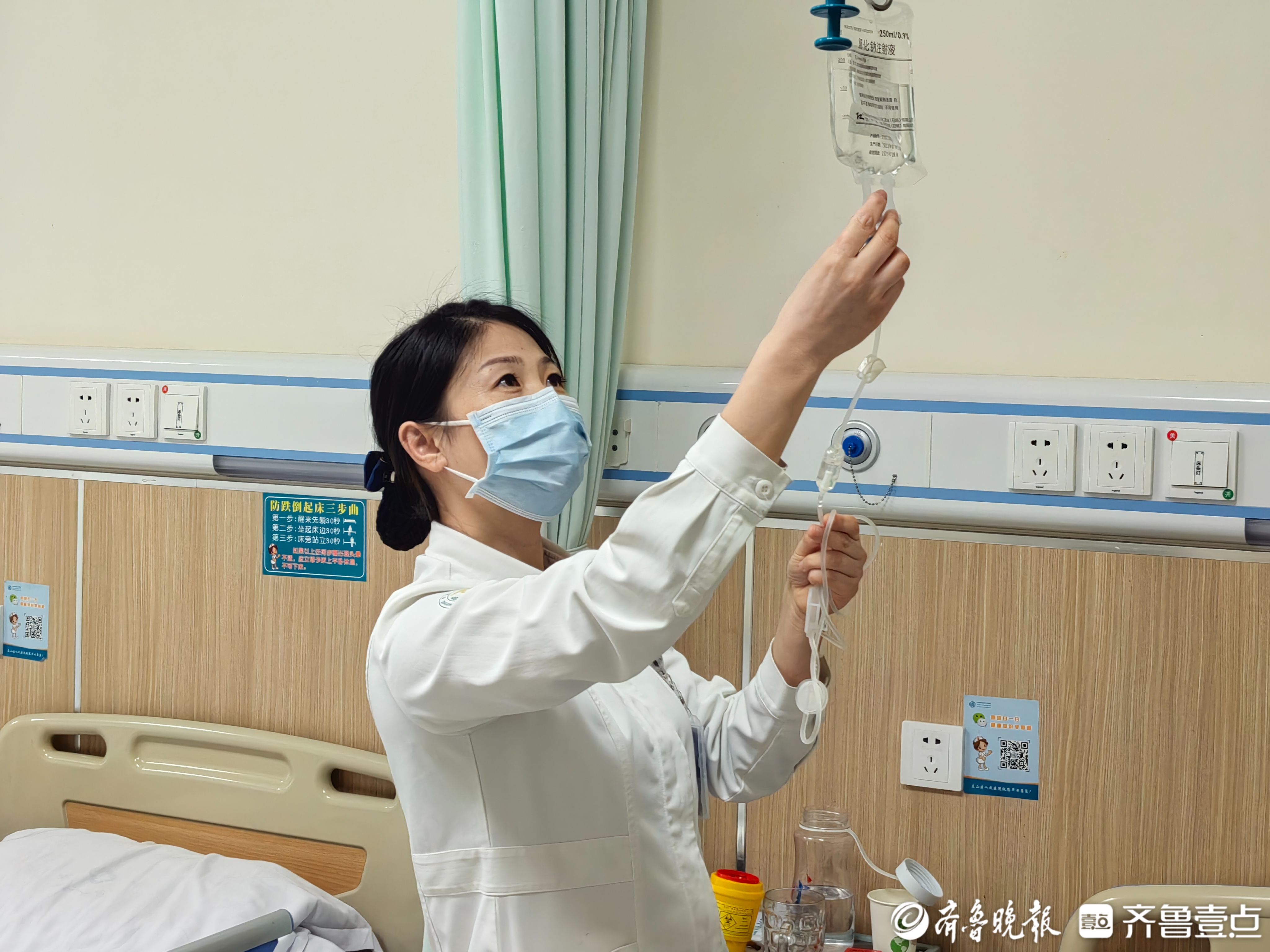 岚山区人民医院护士郑成鑫：用爱与责任温暖患者