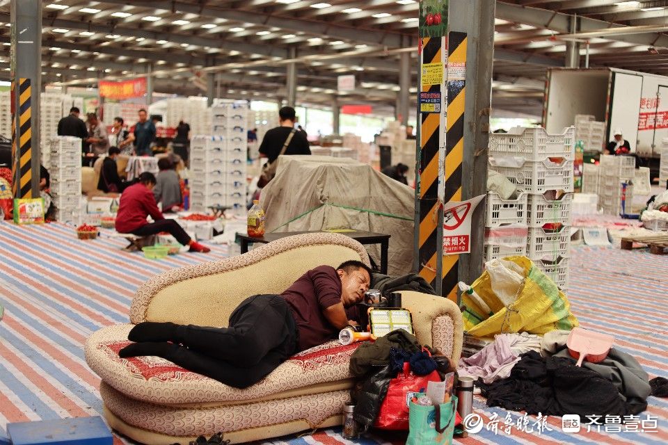 图集｜烟台凉地大樱桃上市，张格庄市场成红色“海洋”