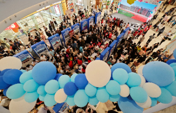 长图壹站｜人从众！定格烟台2024中考招生咨询会的精彩瞬间