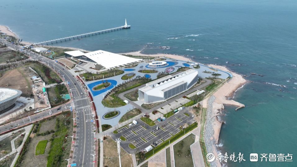 青岛西海岸综合行政执法局古镇口中队：“刚柔并济”助力校城融合