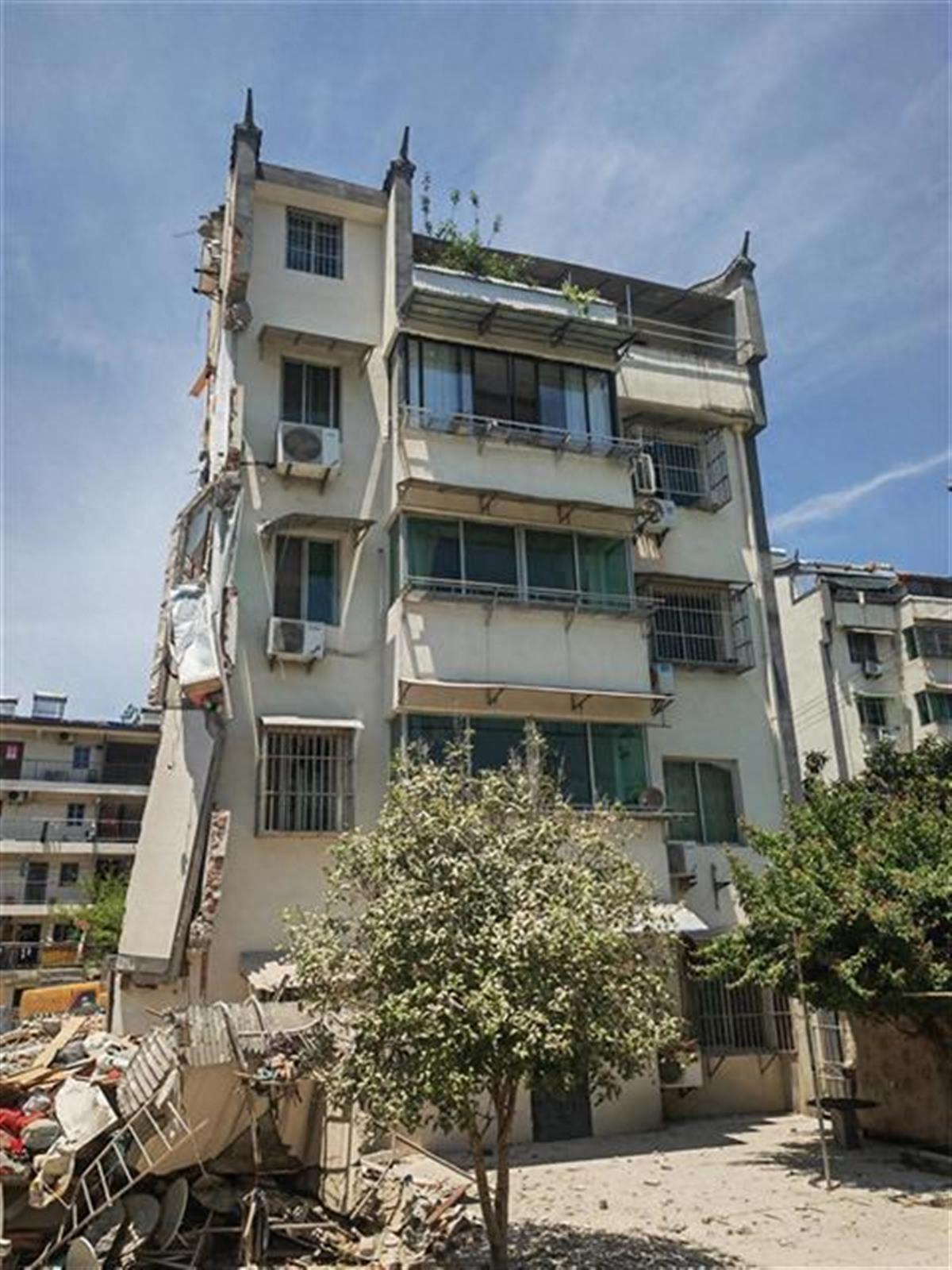 安徽铜陵居民楼坍塌遇难者3年前曾反映问题,称房子都快成危房