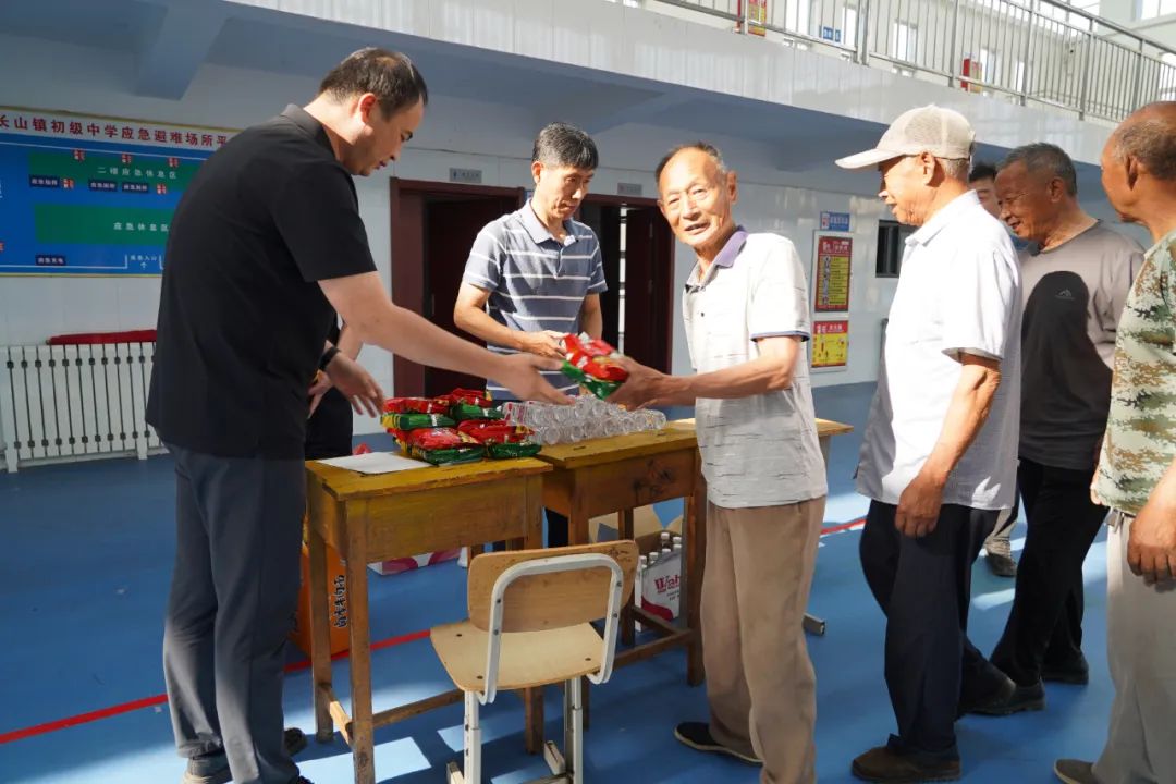 长山镇组织开展2024年防汛抢险应急救援演练