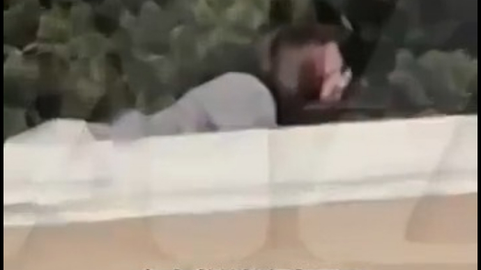 枪手在屋顶瞄准特朗普画面曝光