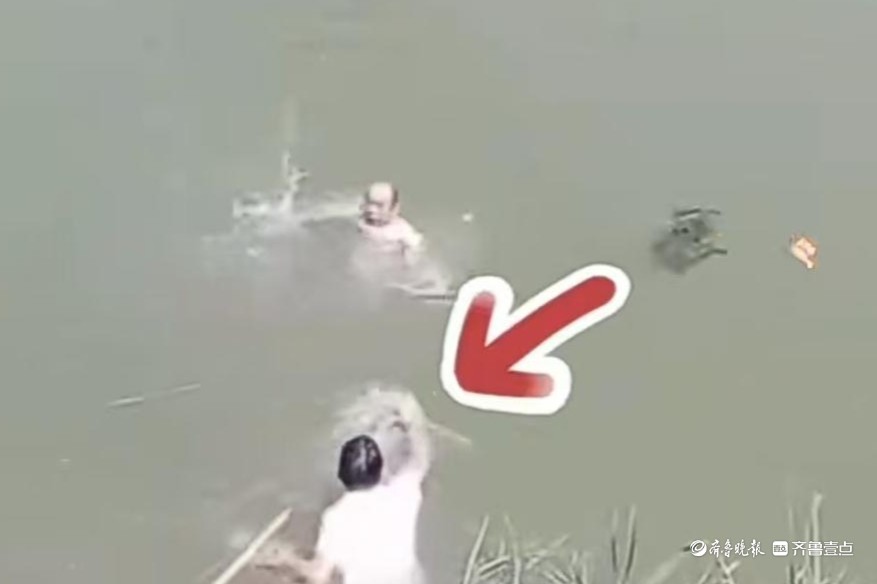 德州一男子不慎落水，路过村民紧急救人