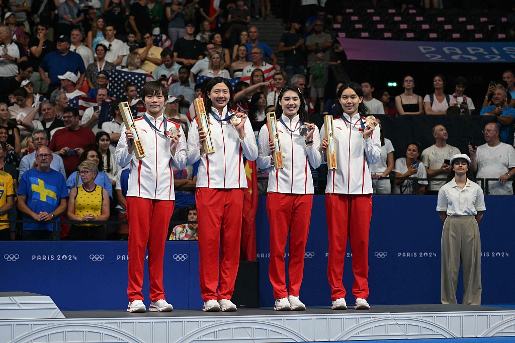 完美收官！中国队夺得游泳女子4×100米混合泳接力铜牌