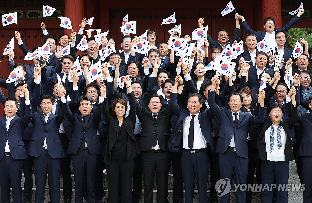 韩国内阁女性图片