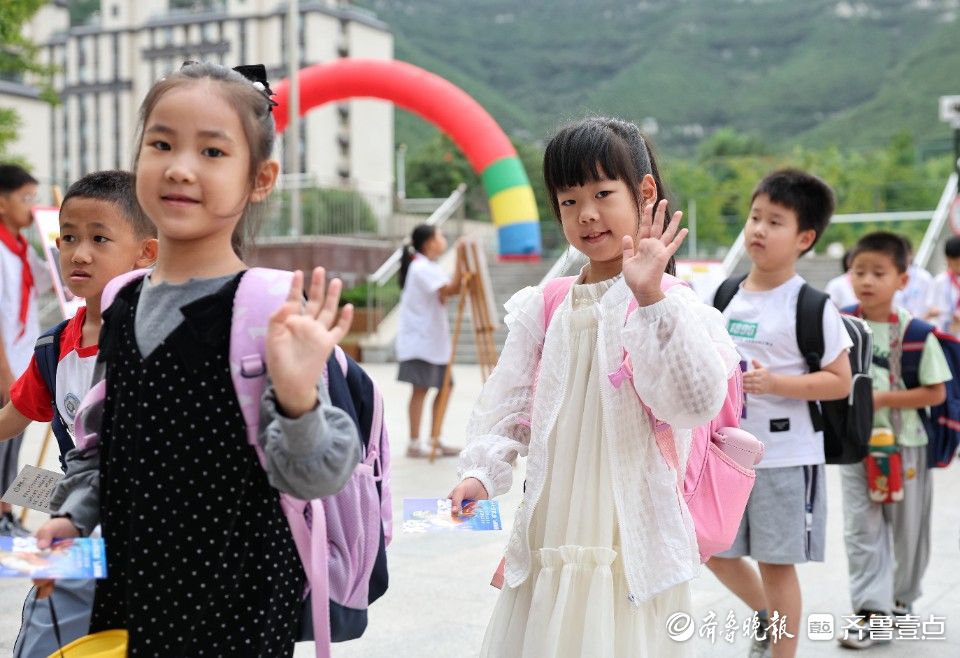 开学季，爱都学子元气满满返校园