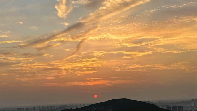 天气情报站|绚丽多姿！济南夕阳西下晚霞满天飞，璀璨夺目别样美