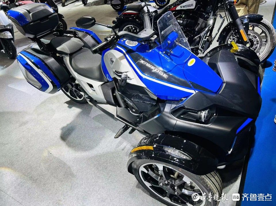 第50届齐鲁国际车展上，摩托车“大军”阵容强大