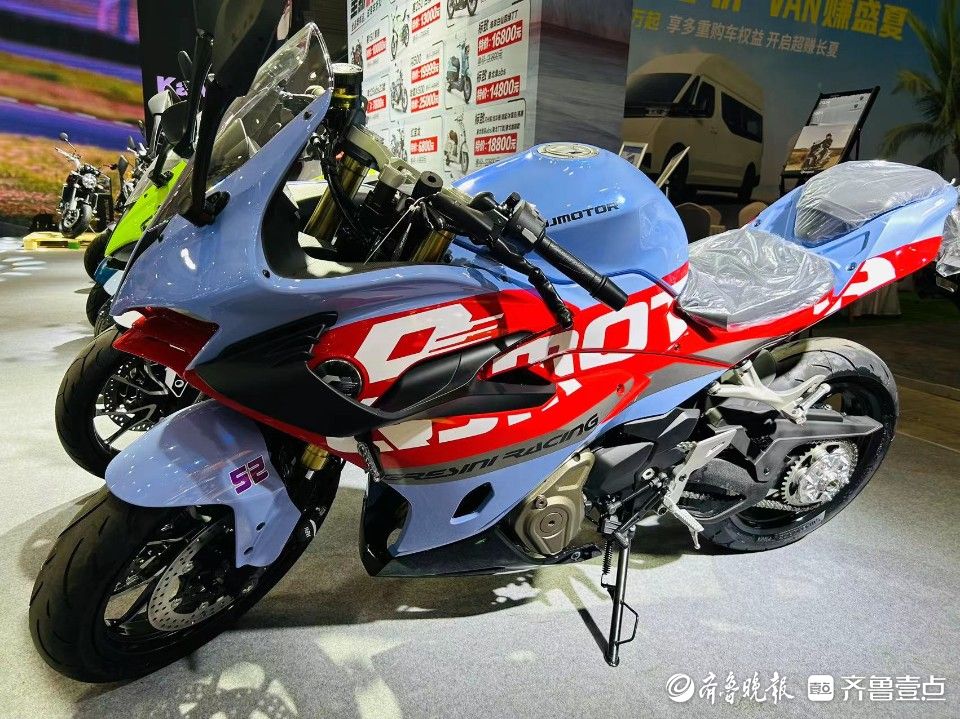 第50届齐鲁国际车展上，摩托车“大军”阵容强大