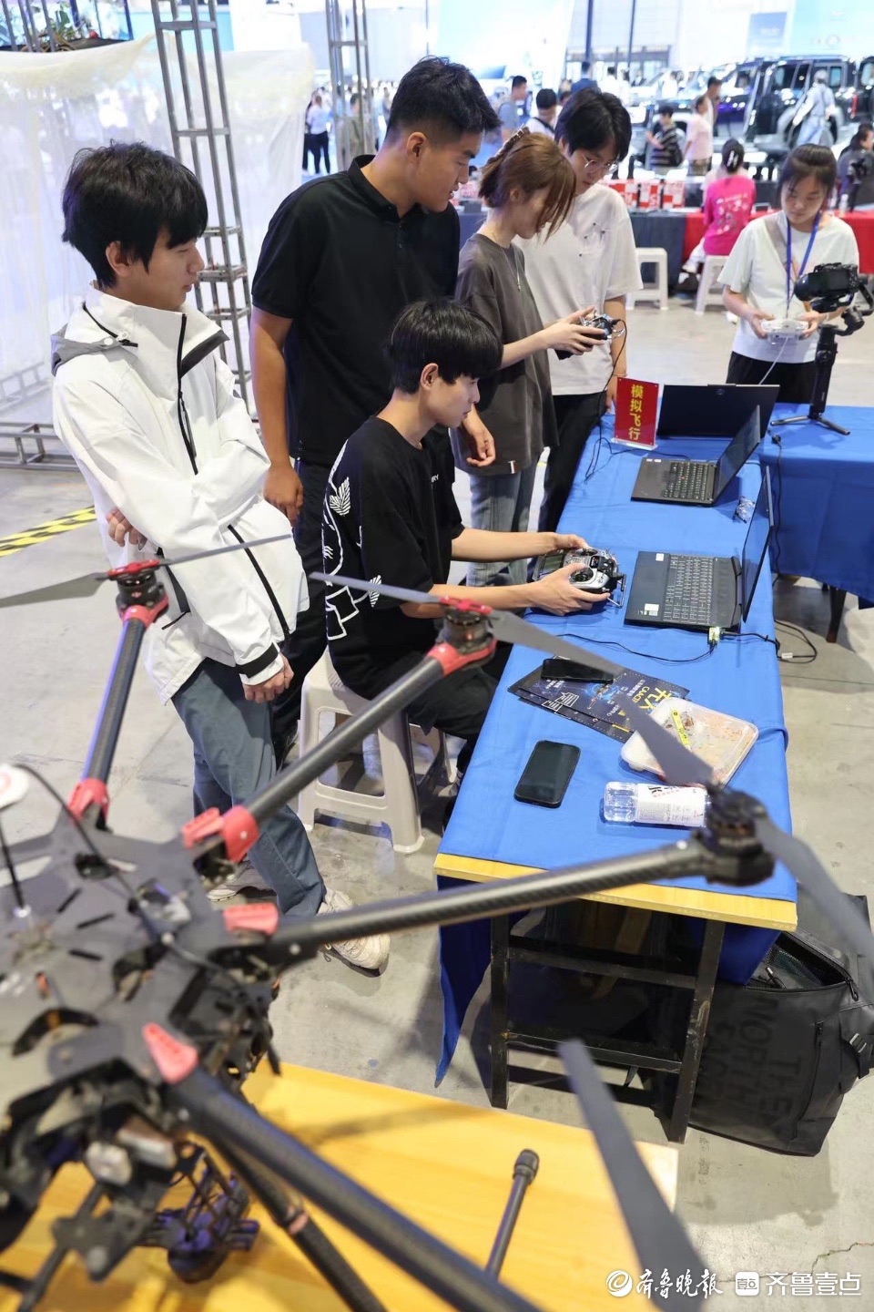 无人机选购模拟飞行体验，齐鲁影像器材嘉年华为你的拍摄插上翅膀