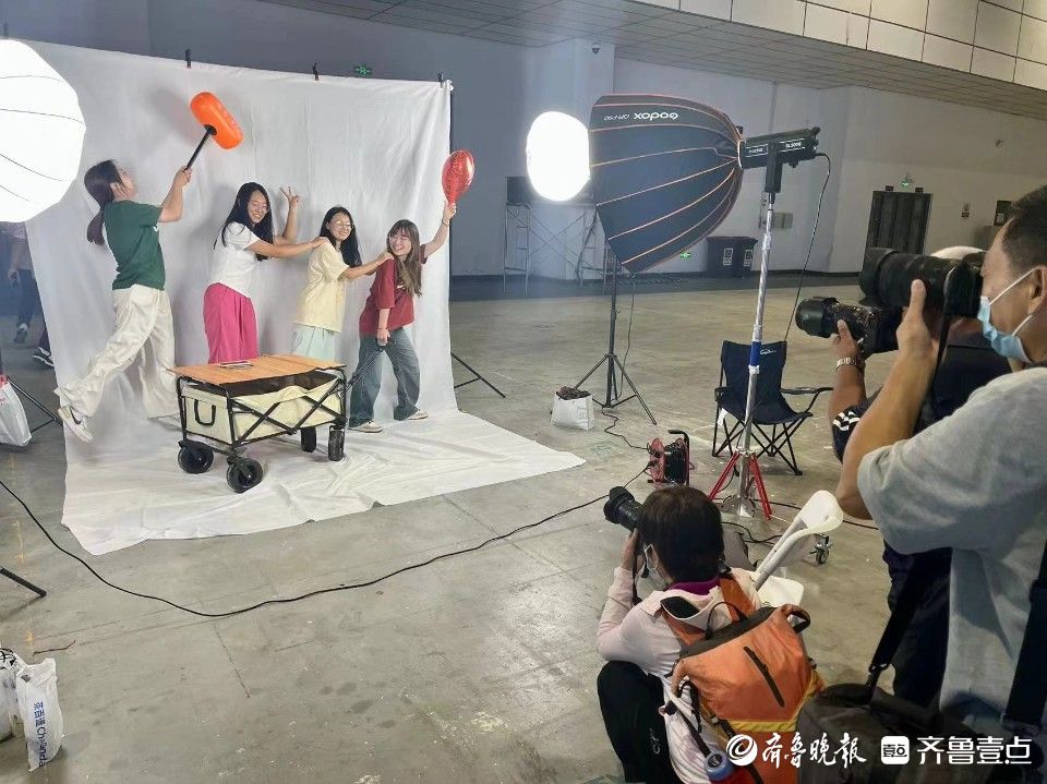 来免费拍写真，齐鲁影像器材嘉年华等你拍大片