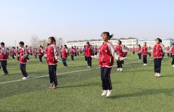 日照市东港区南湖镇中心初级中学：一所乡村中学的精彩蝶变