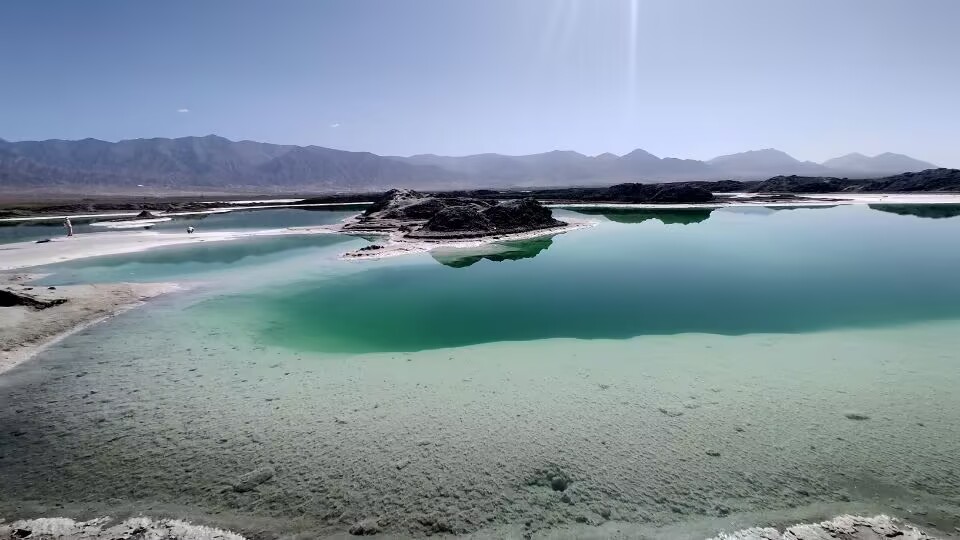 斑斓静谧的大柴旦盐湖，人间绝美