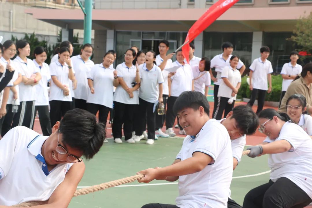 烟台培英学校举行体质测试达标运动会暨体育节活动(图3)