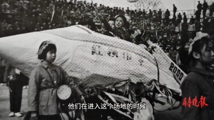 老照片里的新中国|1981年，孩子们造“火箭”憧憬2000年