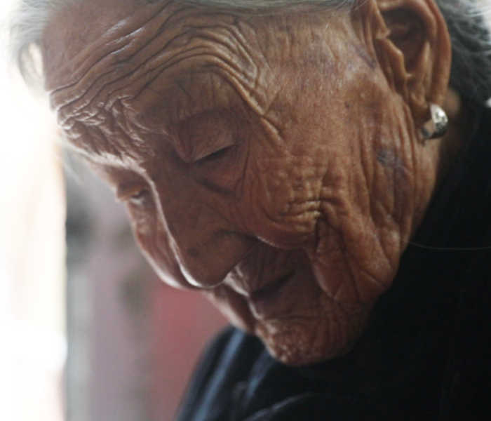 岁岁重阳，今又重阳。重阳节之际，齐鲁晚报·齐鲁壹点推出“百岁老人的生活日记”特别策划，选取五位“特别”的百岁老人，记录老人的衣食住行，展现老人的生活状态，关注养老的社会话题，尊老、敬老、爱老。