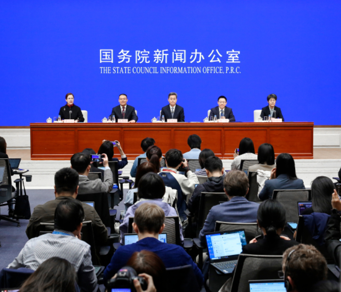 发布会,请财政部部长蓝佛安,财政部副部长廖岷,财政部副部长王东伟