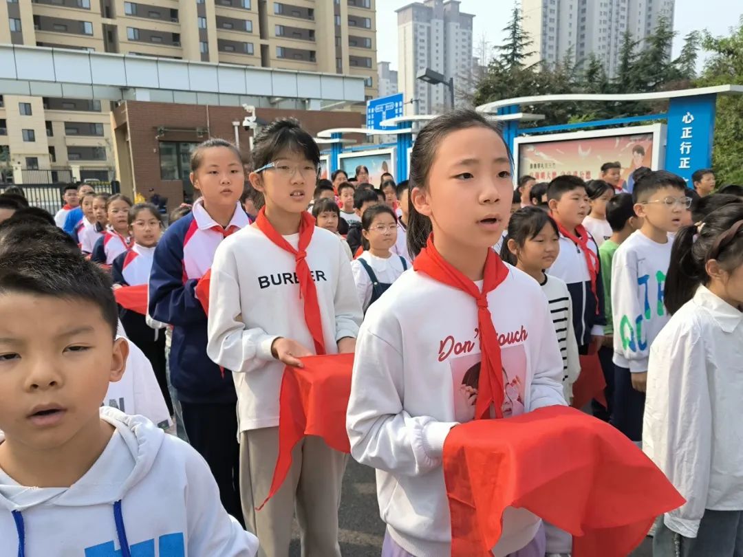 章丘鲁能实验小学图片